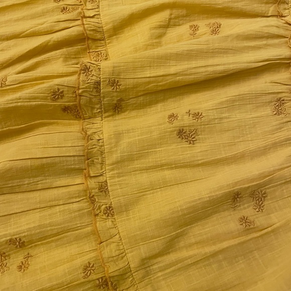 THE GREAT Tea dress with daisy bouquet embroidery - Picture 3 of 5